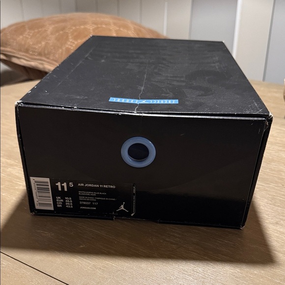 Brand New Jordan 11 Retro Legend Blue (2014 Release) - Picture 2 of 8